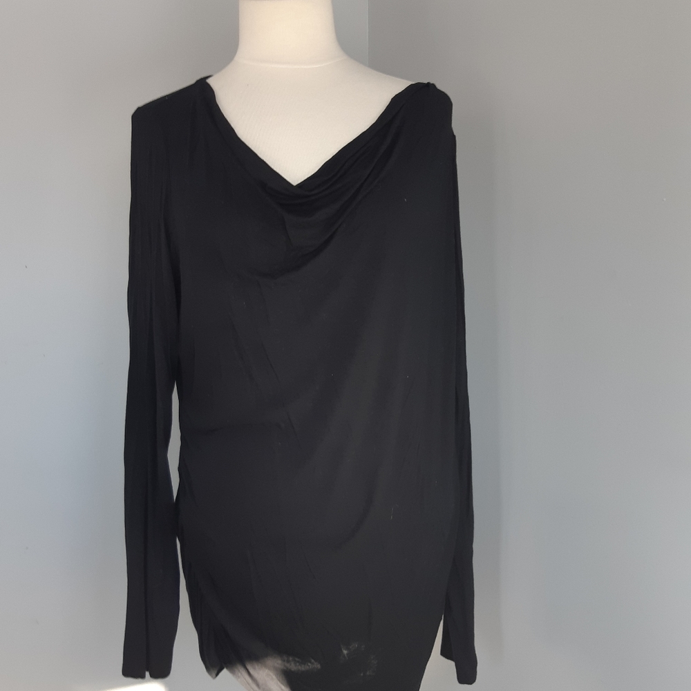MOTHFRHOOD longue sleeve sweater Size L